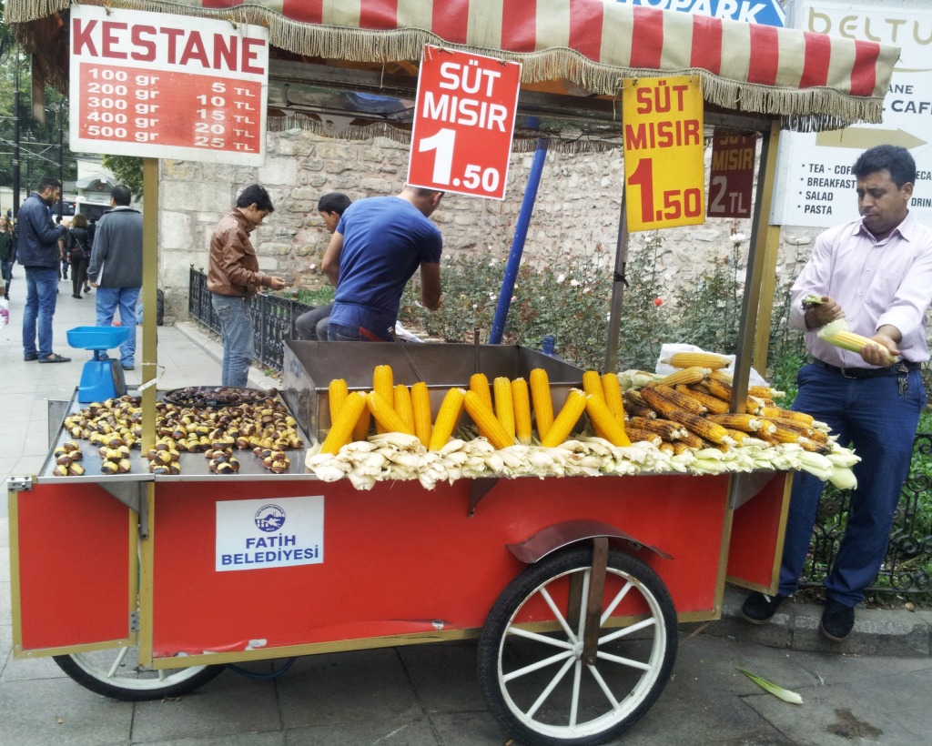 Roasted corn and chestnuts