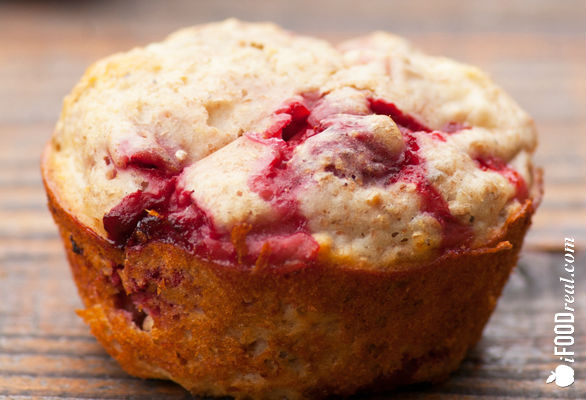 Whole Wheat Strawberry Banana Protein Muffins - Clean Eating Healthy Desserts